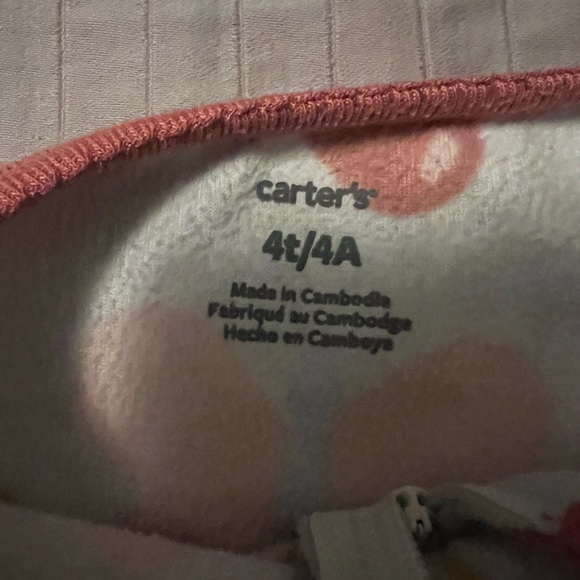 Carter’s footed pjs 4t - Picture 2 of 3